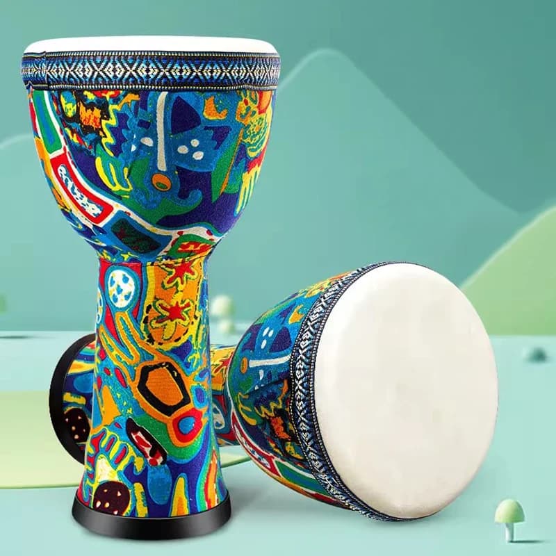 Djembe infantil de 8 polegadas com pele de carneiro, multicolorido e portátil, ideal para música de percussão.