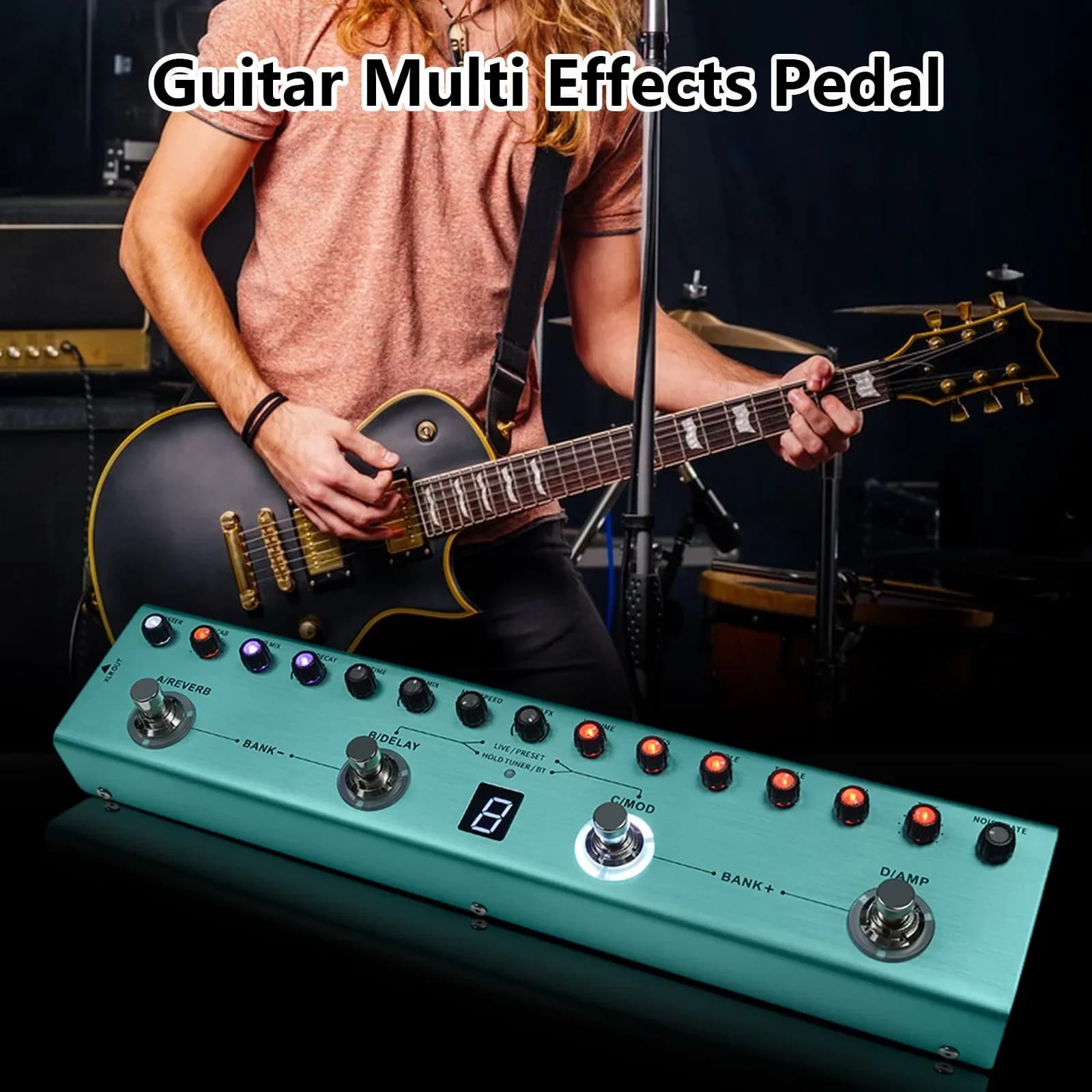 Pedal de multi-efeitos para guitarra turquesa com botões rotativos e controles.