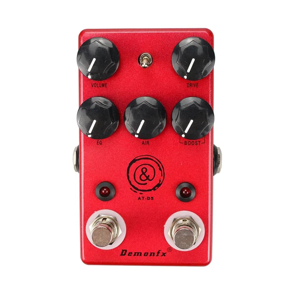 Pedal de efeito de guitarra Demonfx AT-DS com botões pretos e logotipo central