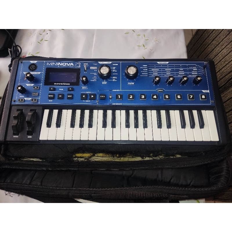 Teclado sintetizador Novation mininova