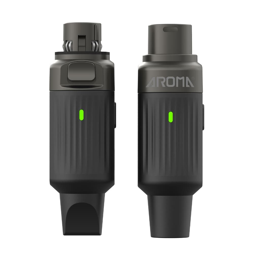 Dois microfones sem fio AROMA ARC2 em fundo branco