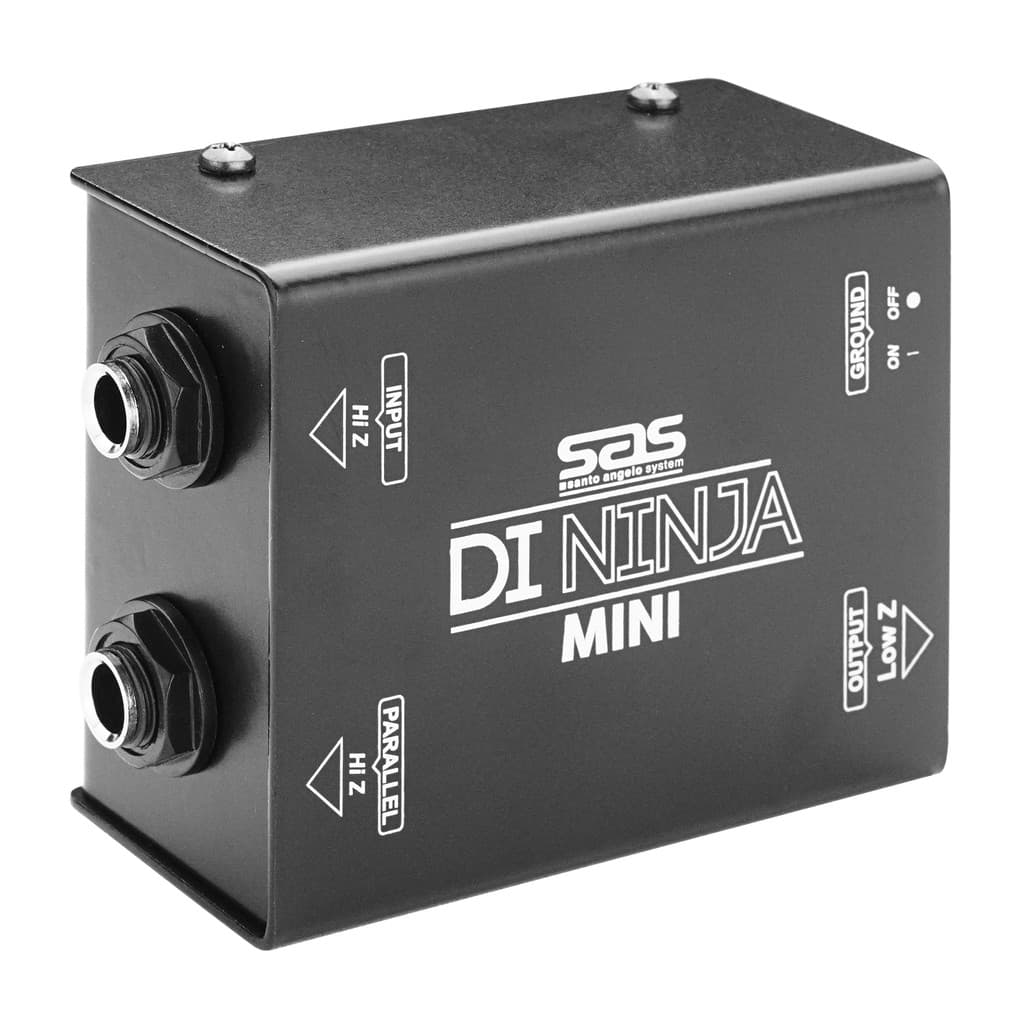 Caixa preta SAS DI Ninja Mini com conectores de entrada e saída e botão de controle de nível.