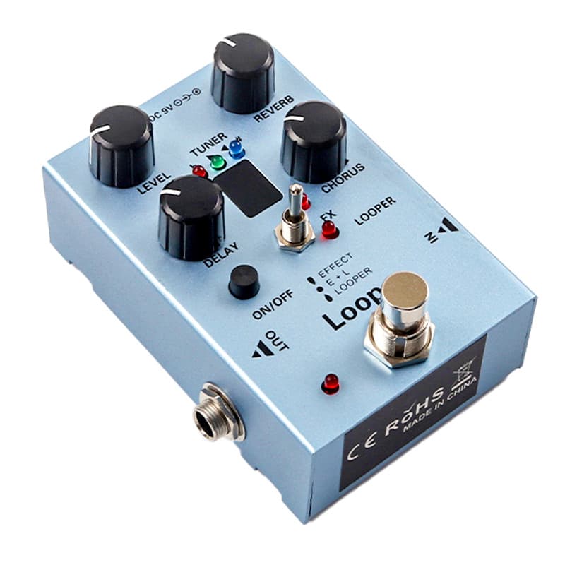 Pedal de efeitos para guitarra com loop de 40 segundos e efeitos de delay, chorus e reverb, azul claro