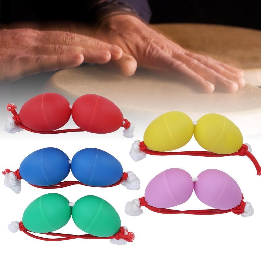Maracas coloridas em formato de ovos para percussão musical