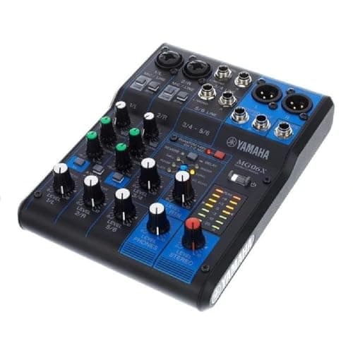 Mesa de Som MG 06X com Efeitos SPX e 6 Canais Yamaha