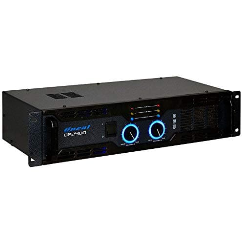 Amplificador de potência Oneal OP-2400, preto com indicadores azuis, controles rotativos e seletor de modo.