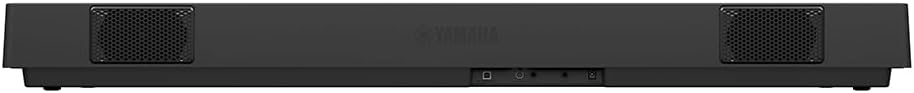 Parte traseira do piano digital Yamaha P-145B mostrando conexões e alto-falantes embutidos