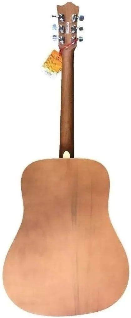 Traseira do violão acústico Tagima Memphis MD-20 mostrando fundo claro e braço com tarraxas cromadas