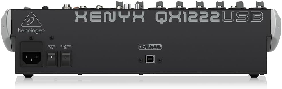 Parte traseira da Mesa de Som Behringer QX1222USB com conexões de energia e USB