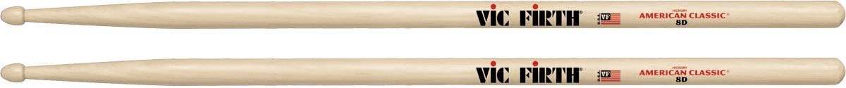 Baquetas de bateria Vic Firth American Classic 8D em nogueira americana com ponta arredondada, texto preto e vermelho.