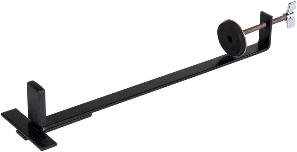 Suporte ajustável de metal preto para pedal de cajón Gibraltar GCP-PM com base em T e disco de borracha para fixação segura.