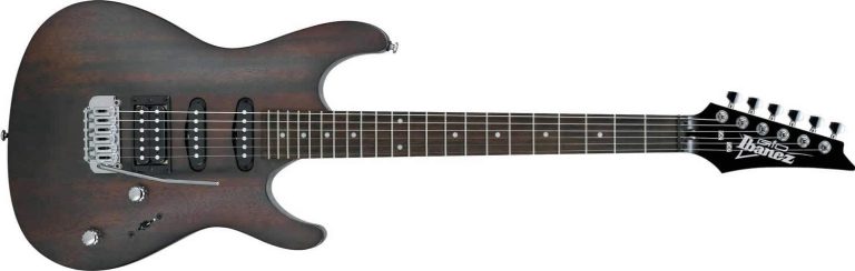 Guitarra elétrica Ibanez Gio GSA60 marrom fosco com captadores Humbucker e Single Coil, controles cromados e alavanca de tremolo.