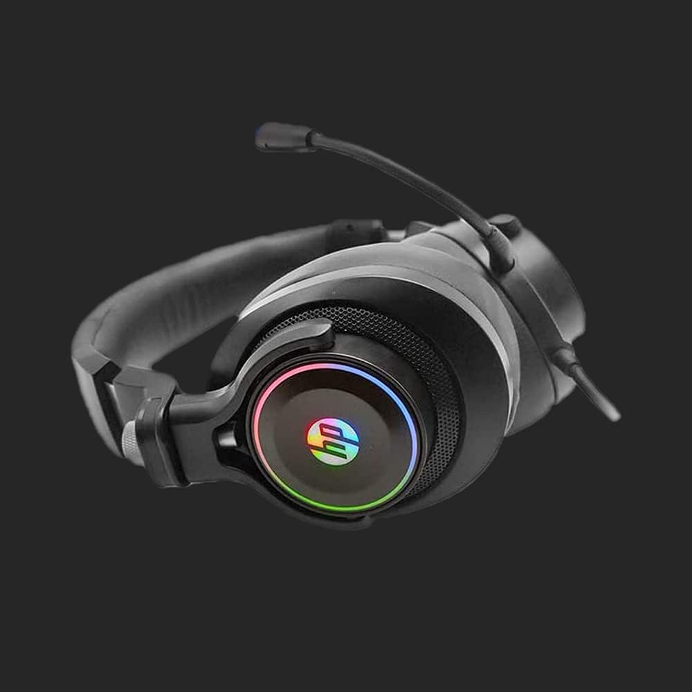 Headset Gamer HP H500GS preto com microfone flexível e iluminação RGB em fundo escuro