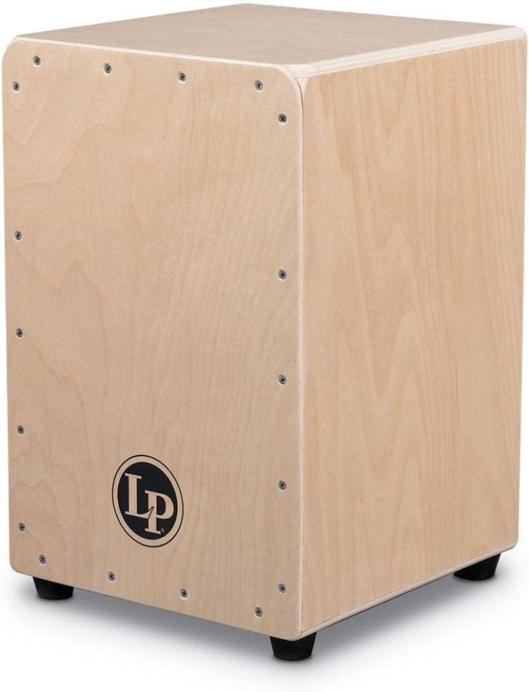 Cajon LP Aspire LPA1331 natural com logo LP e pés de borracha, instrumento de percussão em madeira clara.