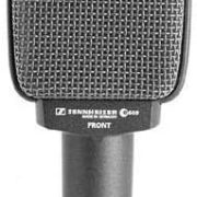 Microfone Sennheiser E-609 Silver para instrumentos com padrão supercardioide, acabamento prateado e grade em malha metálica.