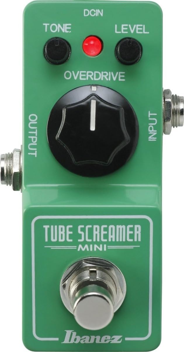 Pedal Ibanez Tube Screamer Mini overdrive verde para guitarra com controles Tone, Level e Overdrive.