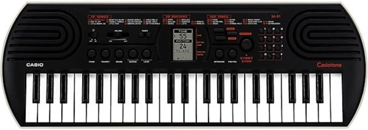 Casio Casiotone SA-81 teclado portátil compacto preto com 44 mini teclas e painel completo