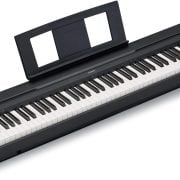 Yamaha P-45B Piano digital portátil preto com teclado GHS e suporte para partituras