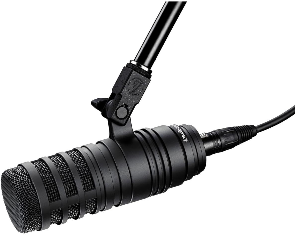 Microfone Audio-Technica BP40 com grade metálica e suporte articulado, preto