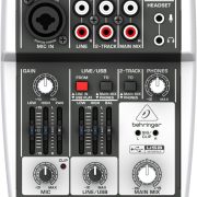 Mesa de som analógica Behringer Xenyx 302USB com entradas XLR, RCA, controles de ganho, equalização, pan, volumes e interface USB