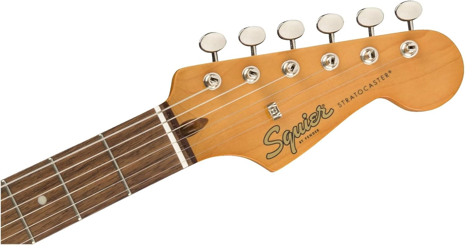 Cabeça da guitarra Squier Classic Vibe '60s Stratocaster com seis tarraxas cromadas e logo Squier em madeira clara.