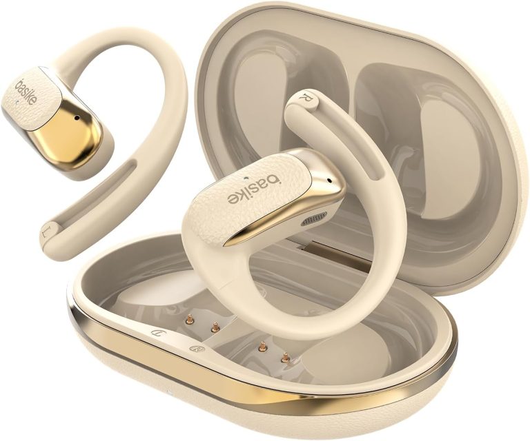 Fone Bluetooth Basike FON249 com cancelamento de ruído bege e dourado com estojo de carregamento aberto.