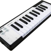 Teclado controlador Arturia MicroLab Black com 25 teclas sensíveis à velocidade, botões de controle e conexão USB lateral, em fundo branco.