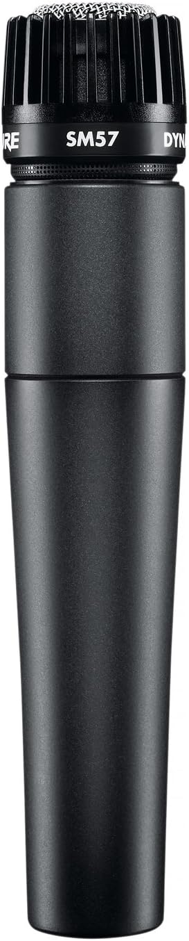 Microfone Shure SM57-LC dinâmico cardioide preto para instrumento, com grade metálica e corpo cilíndrico.