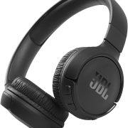 Fone de ouvido Bluetooth JBL Tune 510BT preto com almofadas acolchoadas e controle de volume.