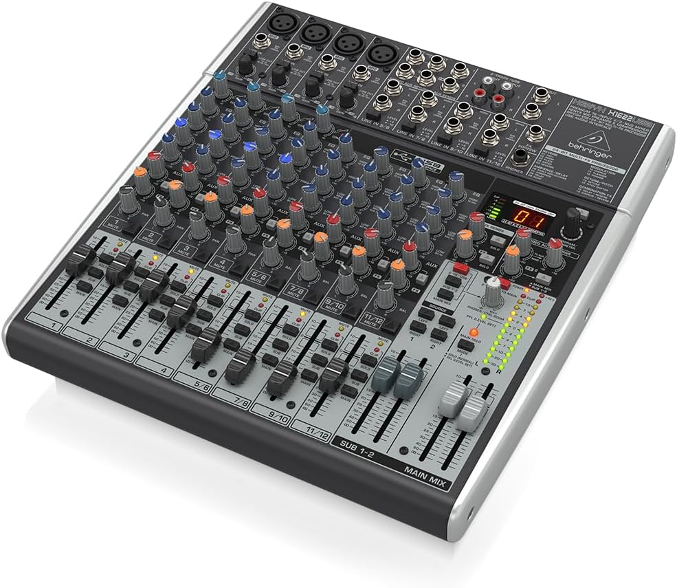 Mesa de som Behringer X1622USB 12 canais com compressor vista lateral direita