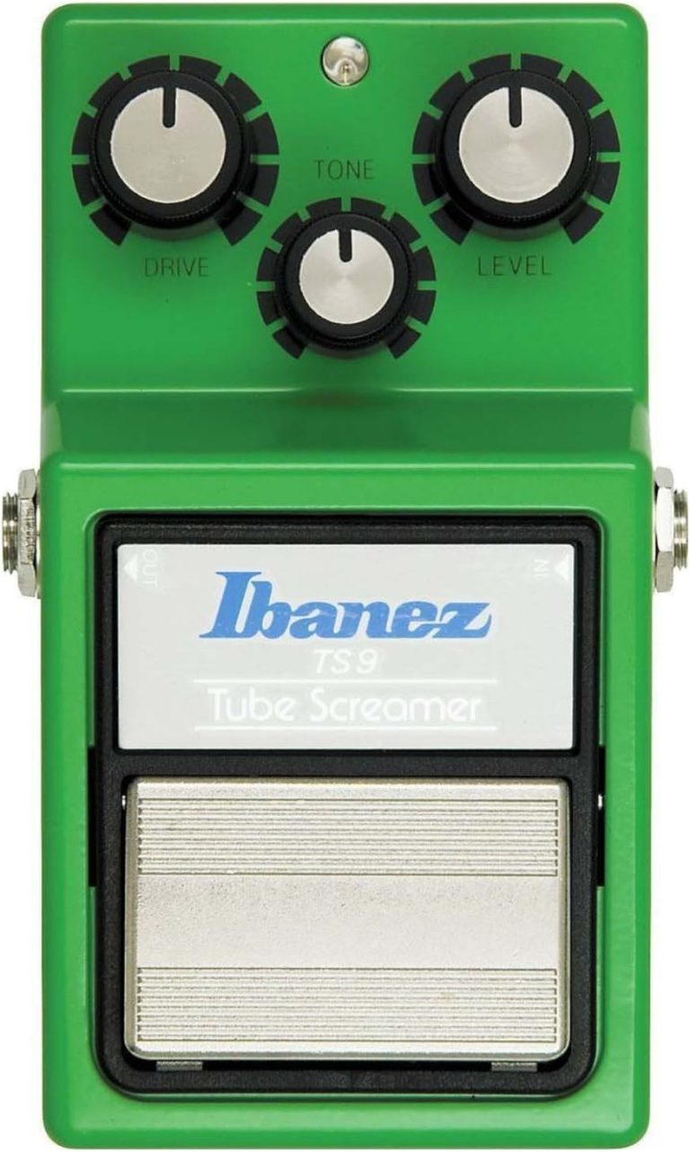 Pedal Ibanez Tube Screamer TS9 verde para guitarra com controles Drive, Tone e Level e botão de ativação metálico