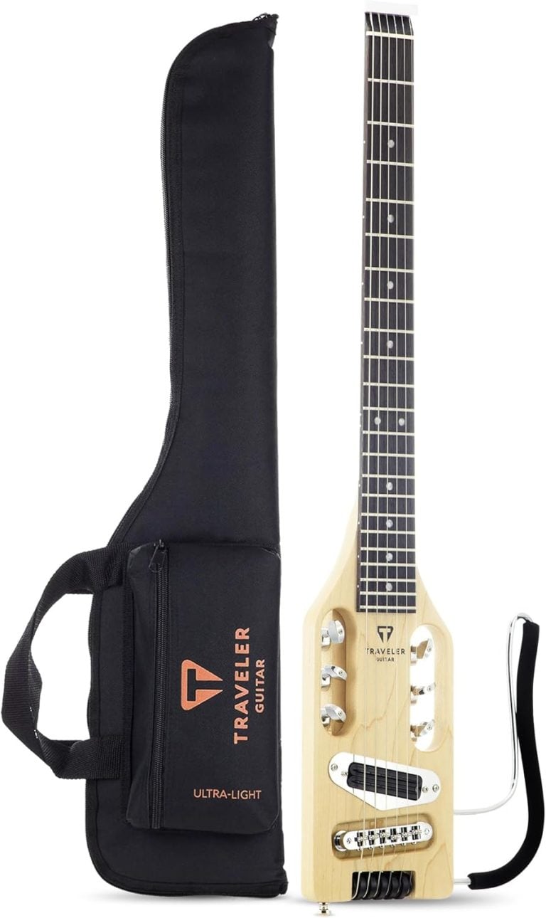 Guitarra elétrica ultra-leve Traveler Guitar ULE MPS com corpo sólido de bordo e capa preta com bolso frontal