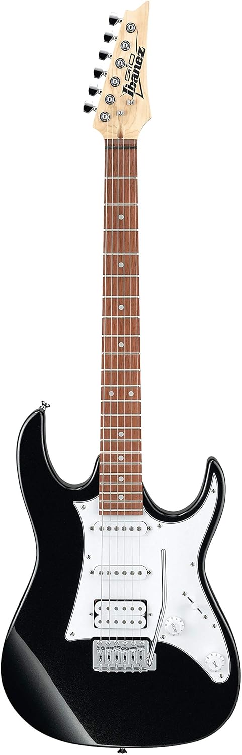 Guitarra elétrica Ibanez Gio GRX40 preta com captadores Single Coil e Humbucker vista frontalmente