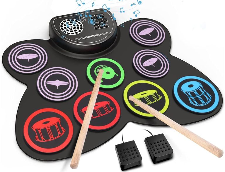 Bateria eletrônica portátil Yedelna com 9 pads coloridos, módulo com alto-falante e pedais pretos.