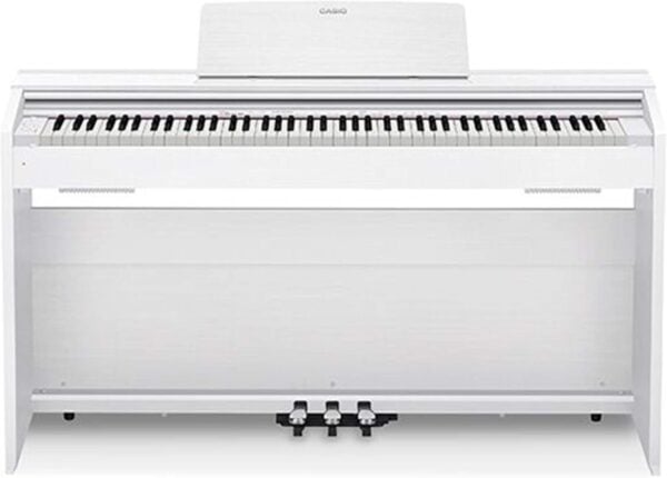 Piano digital Casio PX-870 Privia branco com 88 teclas sensíveis e pedais, vista frontal.