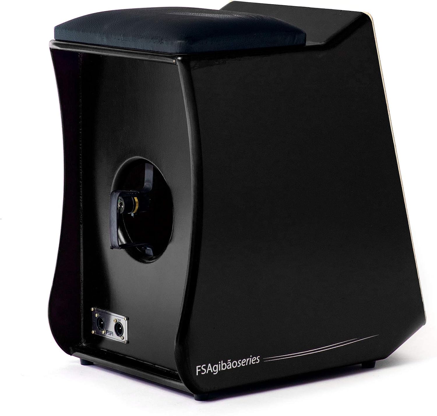 Parte traseira do cajon FSA Gibao FGB6501 com sistema de captação dupla e saídas de áudio, assento almofadado preto.