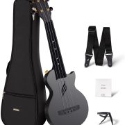 Ukulele soprano Enya Nova U Mini Simple preto fosco com capa, alça, afinador e cordas.