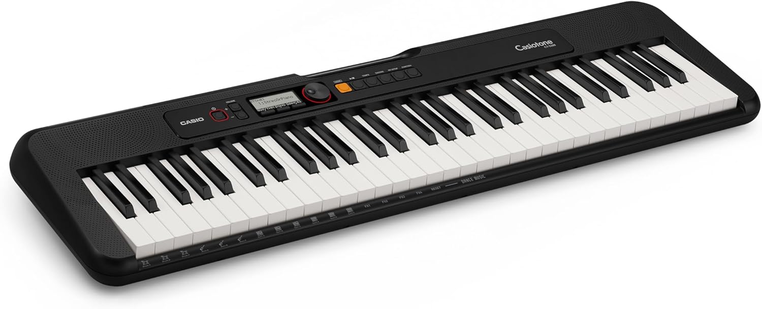 Teclado portátil Casio Casiotone CT-S200BK preto com 61 teclas e controles digitais.