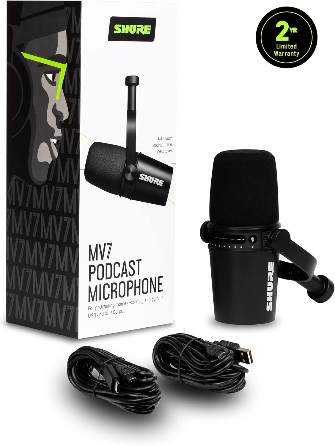 Microfone Shure MV7 com embalagem, cabos USB e selo de garantia limitada de 2 anos.