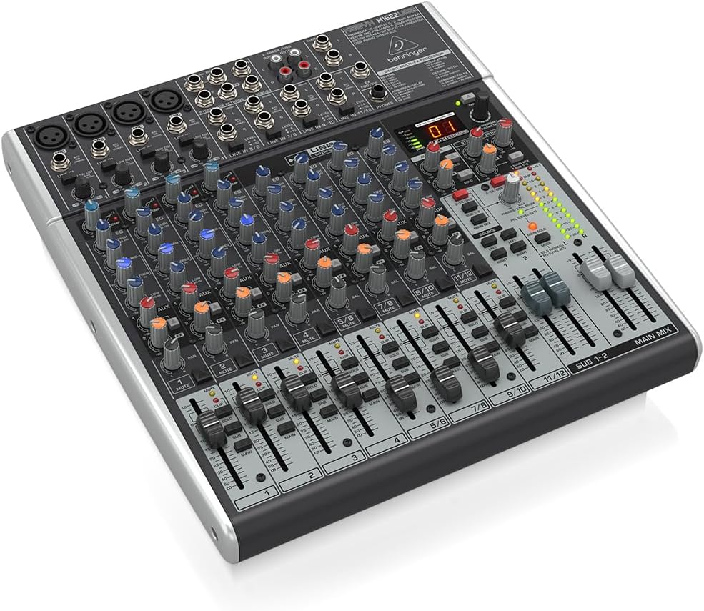 Mesa de som Behringer X1622USB 12 canais vista lateral com compressor e USB