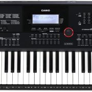 Teclado Casio CT-X3000 arranjador com 61 teclas sensíveis ao toque, alto-falantes e tela LCD, preto com detalhes vermelhos.