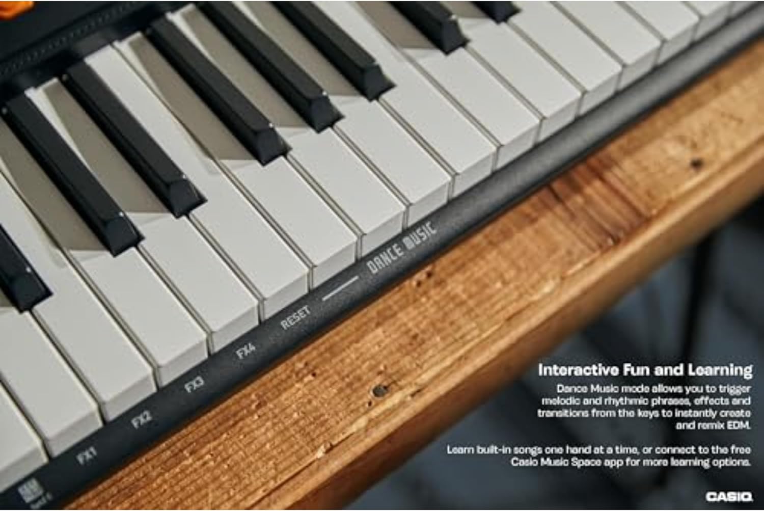 Teclas do teclado Casio Casiotone CT-S200BK com funções interativas para aprendizado.