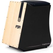 Cajon FSA Gibao FGB6501 com assento almofadado preto e frente em madeira clara, corpo preto liso com logo FSA.