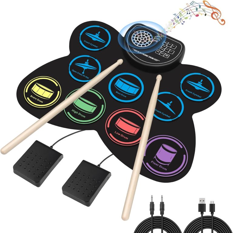 Bateria eletrônica portátil Marrilley preta com 9 almofadas coloridas, pedais e cabos USB para música.