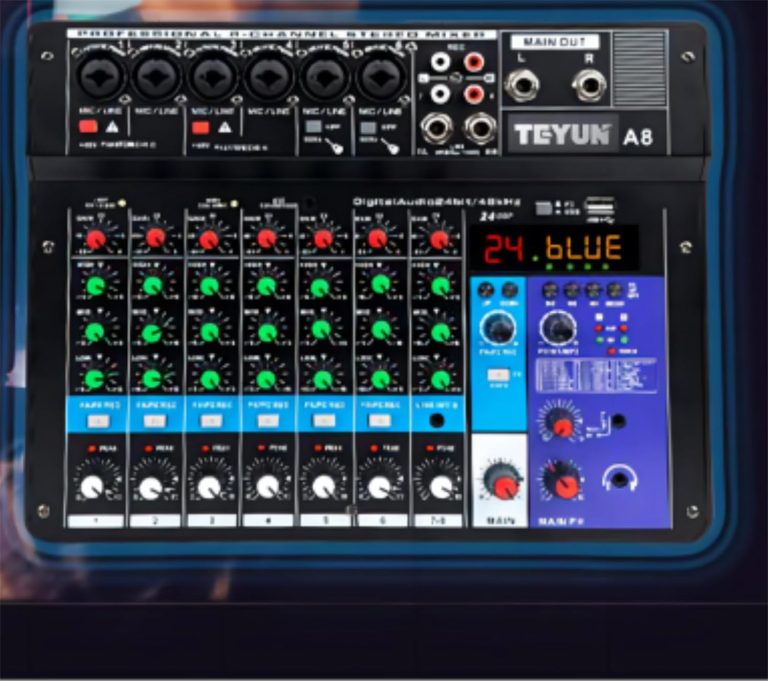Mixer de áudio profissional TEYUN A8 com 8 canais, Bluetooth e USB, painel com controles coloridos e display digital.