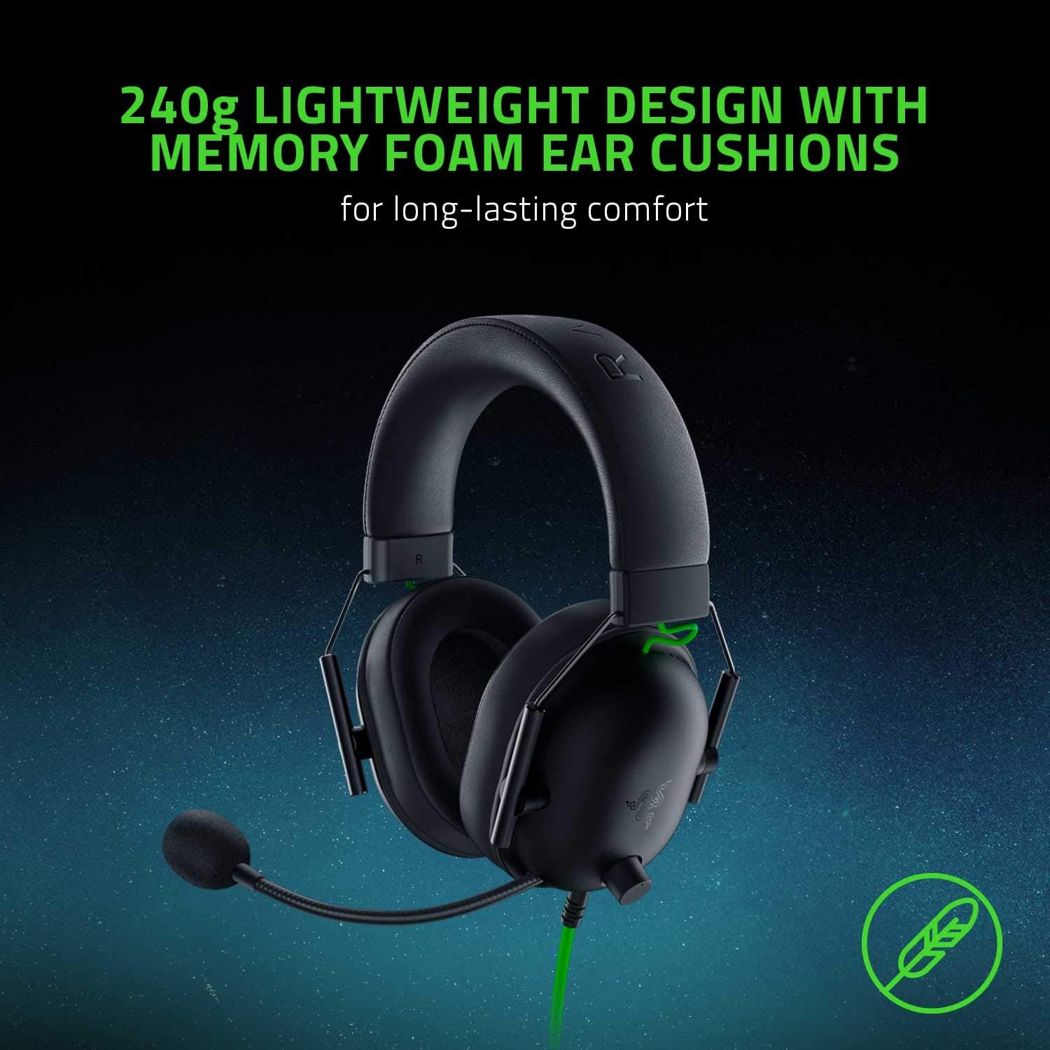 Design leve de 240g e almofadas de espuma viscoelástica no headset Razer Blackshark V2 X para conforto duradouro.