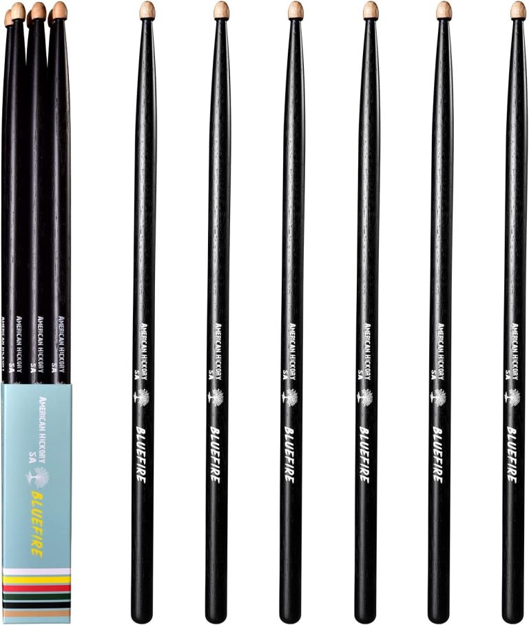 Par de baquetas para bateria modelo 5A Bluefire pretas com ponta de bolota em madeira.
