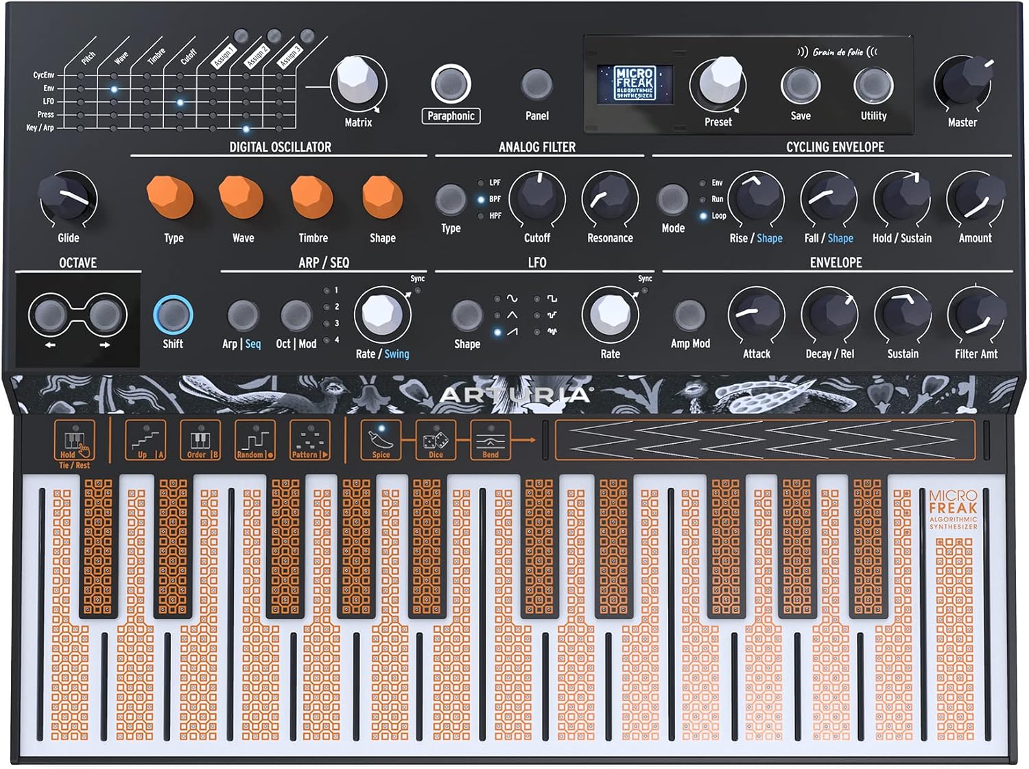 Arturia MicroFreak sintetizador híbrido com 25 teclas sensíveis à pressão, painel com knobs laranja e branco, display LCD, teclado PCB preto com detalhes gráficos.