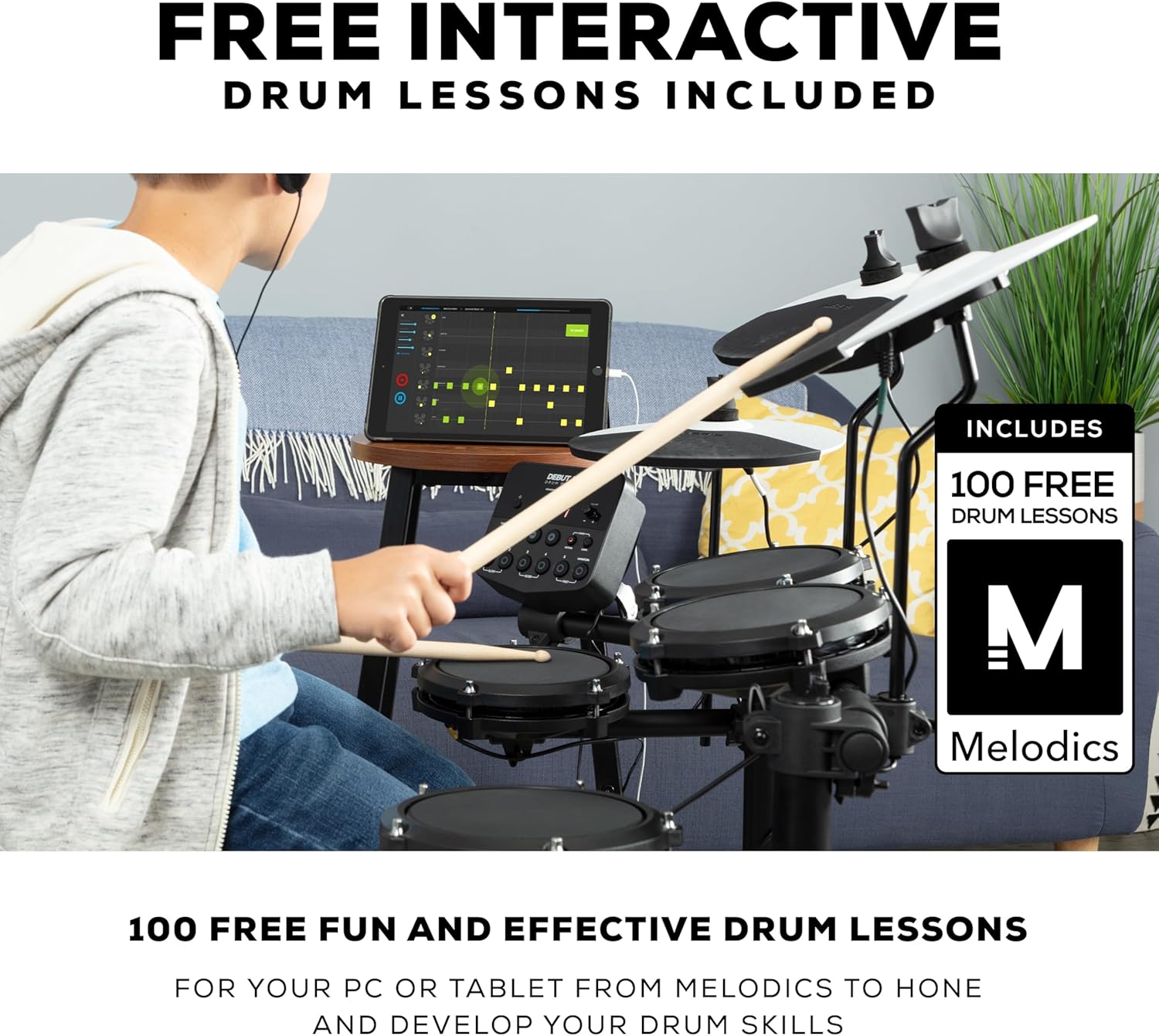 Criança usando bateria eletrônica Alesis conectada a tablet com aulas gratuitas Melodics