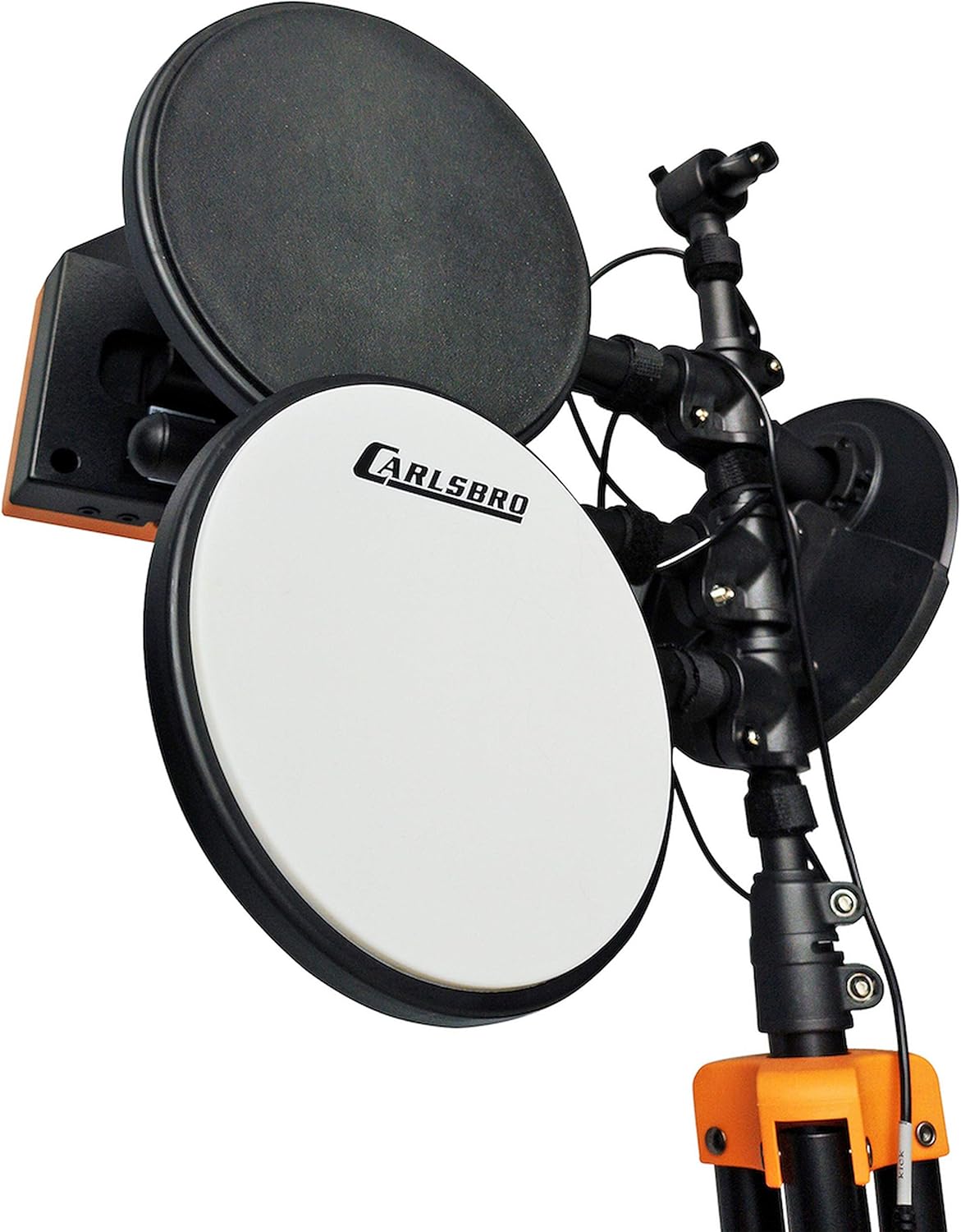 Pads pretos e branco da bateria eletrônica Carlsbro Rock50 com estrutura preta e detalhes em laranja